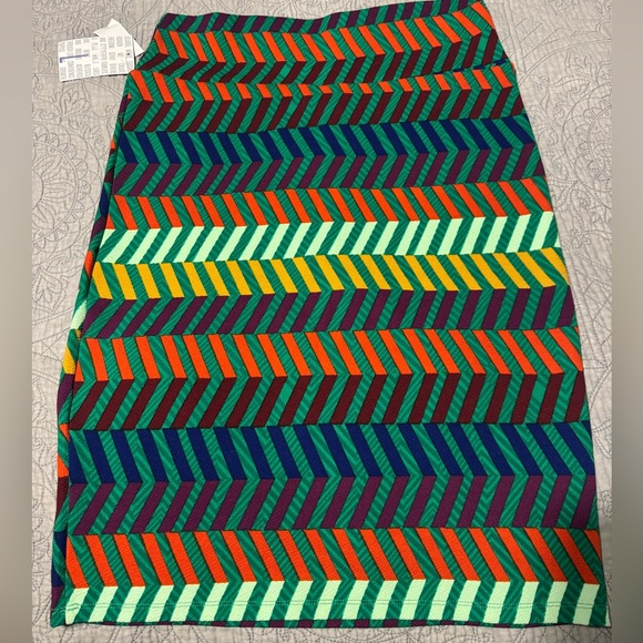 LulaRoe Cassie pencil Large skirt NWT - Picture 1 of 5